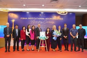 VinUni dat kiem dinh quoc te FIBAA ngay sau khoa sinh vien dau tien