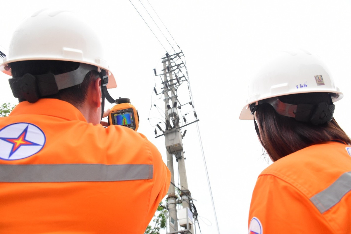 EVNHANOI tang cuong cac ca truc trong cac ngay nghi le-Hinh-3