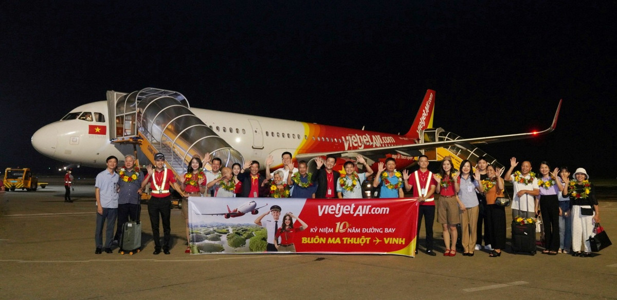 Vietjet va hanh trinh 10 nam ket noi Buon Ma Thuot - Vinh voi hon 5.000 chuyen bay
