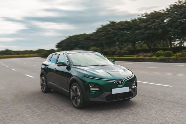 Chủ xe “bào” hơn 5.000km/tháng khen VinFast VF 6 - Hình 2 Chu xe “bao” hon 5.000km/thang khen VinFast VF 6-Hinh-2