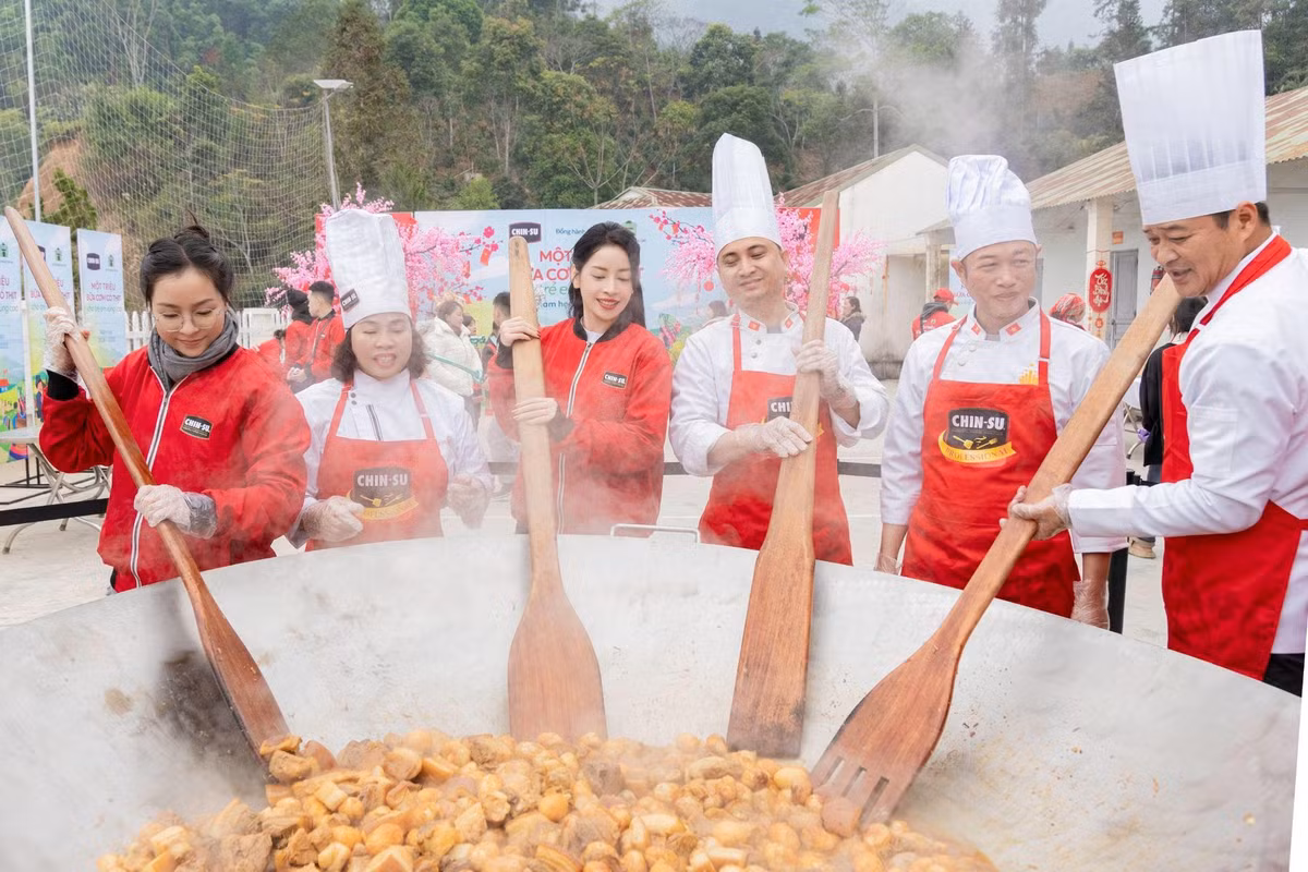 CHIN-SU mang chao thit kho trung khong lo len an Tet dac biet-Hinh-4