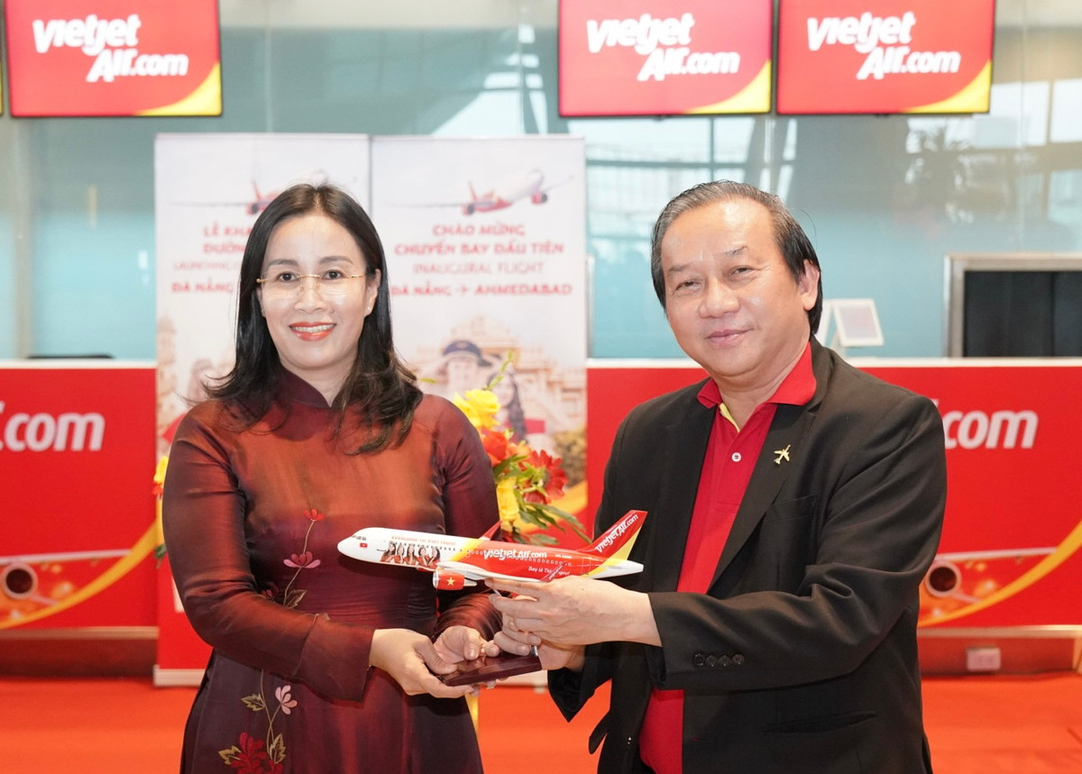 Vietjet vua khai truong duong bay thang giua Ahmedabad (An Do) va Da Nang-Hinh-2