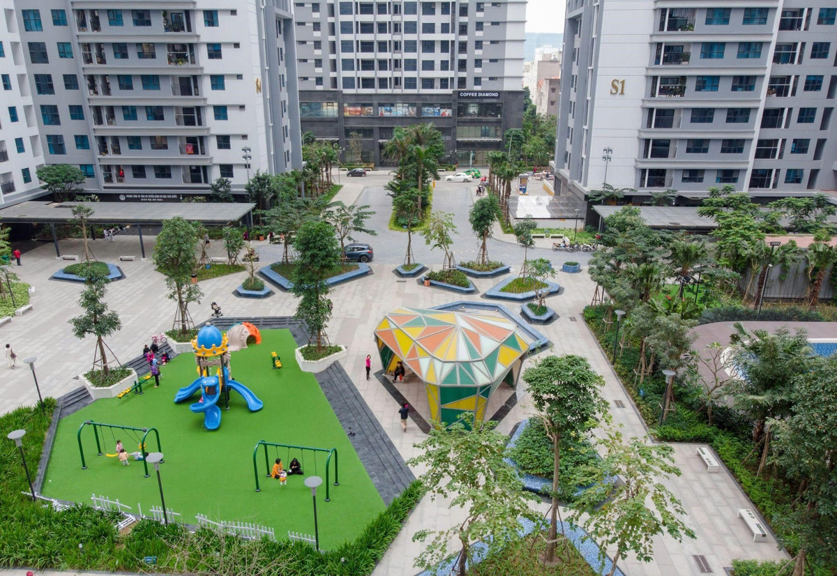 Ban Quan tri, Ban quan ly khu R Goldmark City cat nuoc khu TTTM