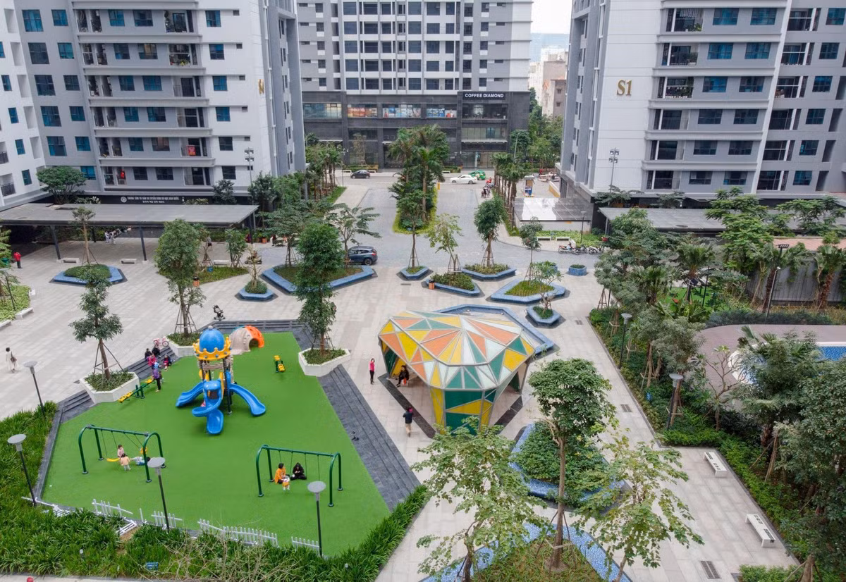 Ban Quan tri, Ban quan ly khu R Goldmark City cat nuoc khu TTTM