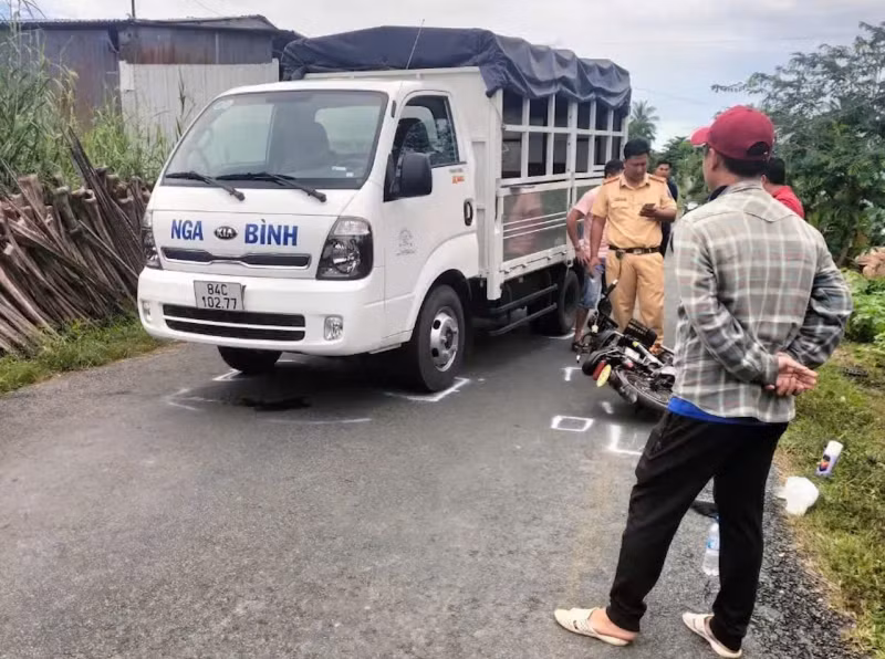 Khoi to vu TNGT khien nu sinh o Vinh Long tu vong