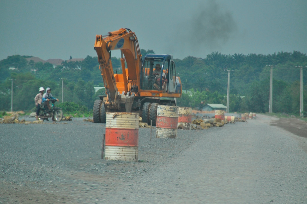 Theo kết luận của Ủy ban Kiểm tra Trung ương, trong thời gian giữ các cương vị Tỉnh ủy viên, Giám đốc Sở Công thương, Bí thư Huyện ủy Nhơn Trạch, bà Phan Thị Mỹ Thanh tham gia điều hành Công ty TNHH Cường Hưng do chồng mình là cổ đông sáng lập, Chủ tịch HĐTV là vi phạm Luật phòng chống tham nhũng. Ảnh: Tiền Phong.