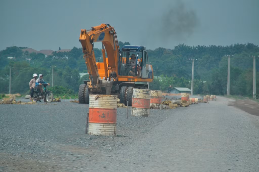 Theo kết luận của Ủy ban Kiểm tra Trung ương, trong thời gian giữ các cương vị Tỉnh ủy viên, Giám đốc Sở Công thương, Bí thư Huyện ủy Nhơn Trạch, bà Phan Thị Mỹ Thanh tham gia điều hành Công ty TNHH Cường Hưng do chồng mình là cổ đông sáng lập, Chủ tịch HĐTV là vi phạm Luật phòng chống tham nhũng. Ảnh: Tiền Phong.