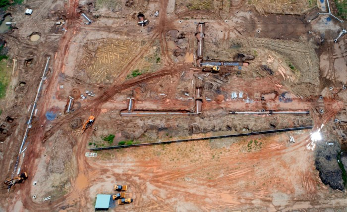 Theo Tiền Phong, bà Phan Thị Mỹ Thanh lúc làm Phó chủ tịch UBND tỉnh đã "chống lưng" cho chồng trong việc ký duyệt sai quy định các văn bản mang lại lợi ích cho Công ty Cường Hưng.