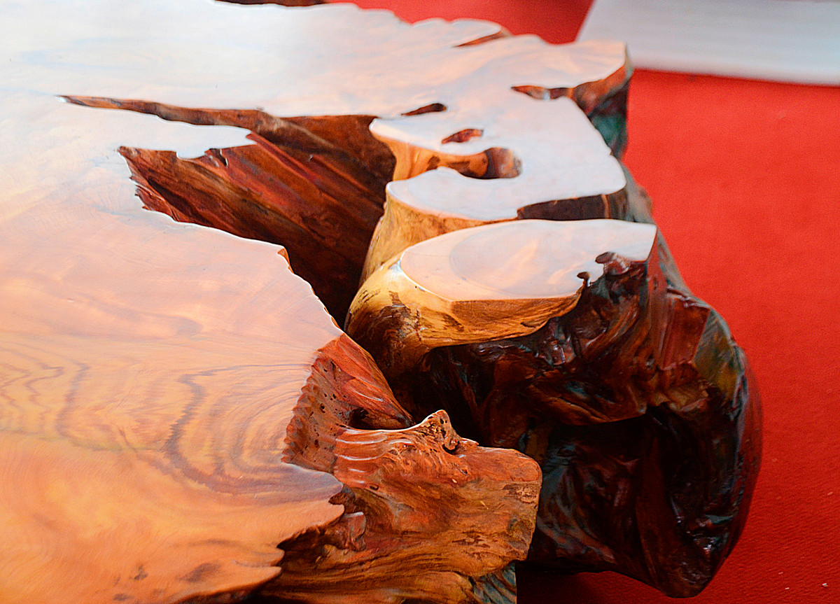 ... với hoa văn nổi 3D, mềm mại.