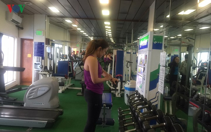 Phòng tập gym trên du thuyền.