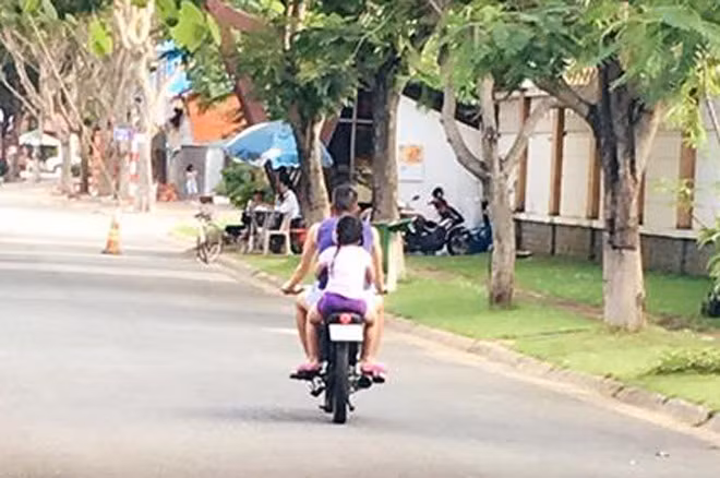 Cong Vinh bi chi trich vi pham giao thong: Thuy Tien noi gi?-Hinh-2