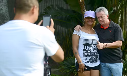 Doi nhu phim cua ten sat thu tro thanh ngoi sao YouTube