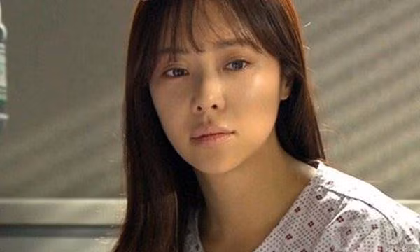 Vua thoat chet TNGT, vo muon xuong dia nguc luon sau cau noi cua chong