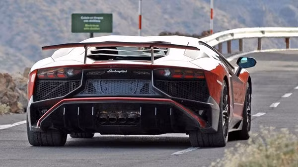 Lamborghini Aventador SV se khong san xuat gioi han-Hinh-3