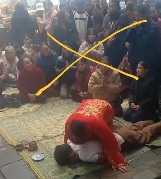 Phat hien nhom nguoi hoat dong me tin di doan tai chua Huong Tich