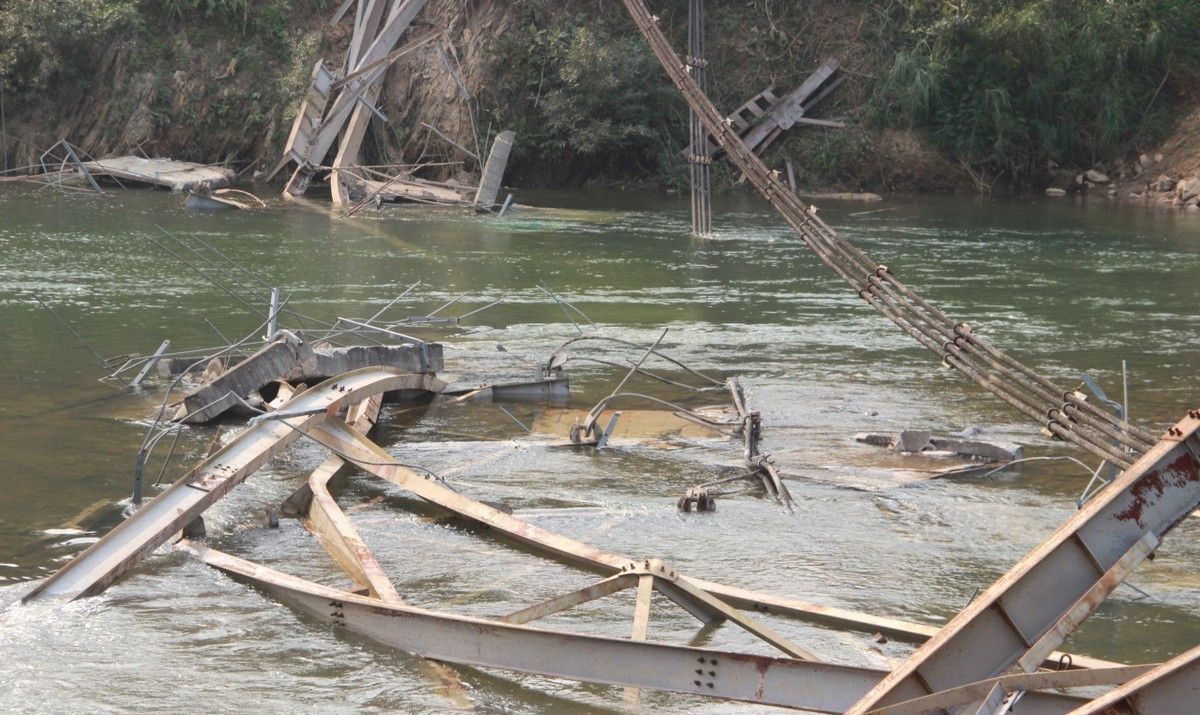 Cong an Nghe An chi dao lam ro vu sap cau treo Ke Ninh-Hinh-3