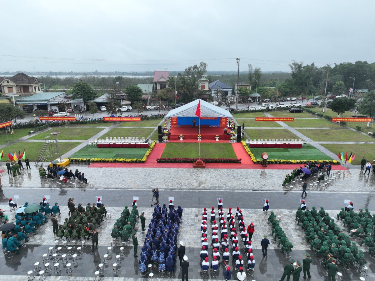 Trốn nghĩa vụ quân sự, nam thanh niên bị phạt hơn 62 triệu đồng Tron nghia vu quan su, nam thanh nien bi phat hon 62 trieu dong