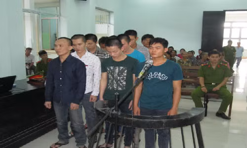 Ba chu quan ca phe vac rua “chien” 11 khach hang