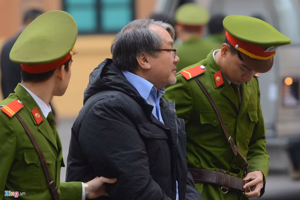 Ngoài ra, có khoảng 600 đương sự liên quan được triệu tập để làm rõ những sai phạm của các bị cáo.