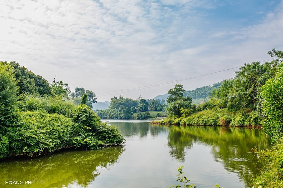 Rời những đồi chè bạt ngàn, du khách có thể ghé thăm khu du lịch sinh thái nổi tiếng nhất của Thái Nguyên - hồ Núi Cốc.