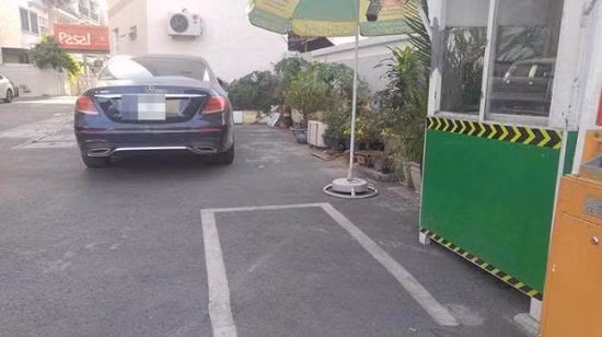 Ky Duyen “keu oan” khi bi to do xe sai noi quy dinh