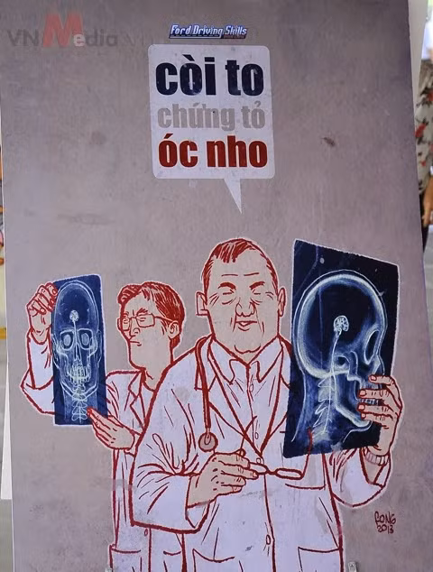 Còi to, óc bằng quả nho.