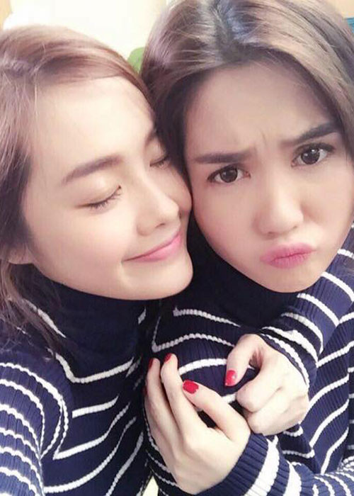 Có thể nói, ngoài Vũ Khắc Tiệp, Linh Chi là người nhiệt tình nhất trong việc lên tiếng bảo vệ Ngọc Trinh.