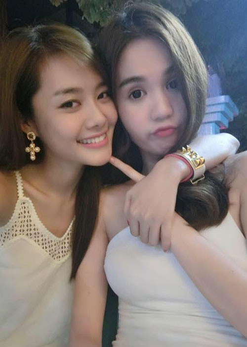 Đáp lại tình cảm của Ngọc Trinh, Linh Chi luôn bênh vực đàn chị.