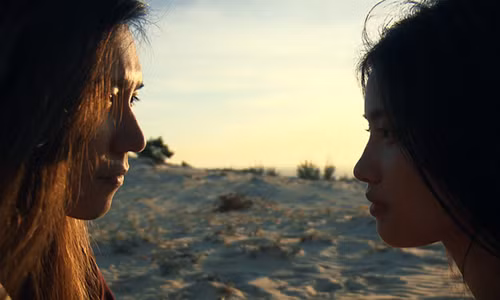 Khi gặp lại Nhan, Quang không tin có con, nếu đây là sự thật anh cũng không muốn cưới Nhan và tiếp tục tán tỉnh các cô gái khác.Ảnh: Tổ quốc