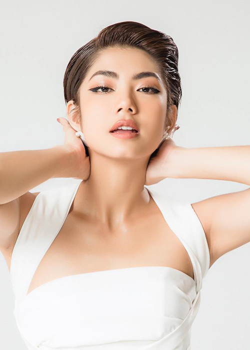 Đàm Phương Linh cũng là một trong số những tình cũ của Karik. Cô và rapper hẹn hò trong khoảng 1 năm.