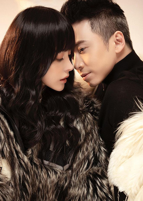 Bạn gái mới của rapper Karik tên thật là Phương Uyên, biệt danh Bella.