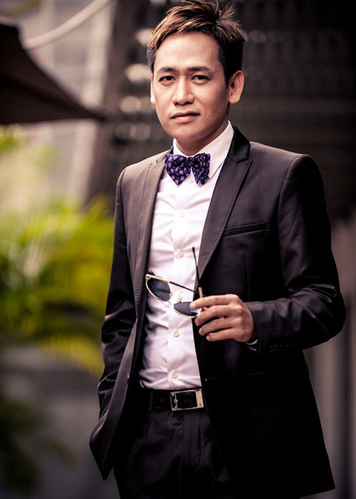 Nhờ album “Tình em là đại dương”, cát sê của Duy Mạnh tăng 1.000 lần. Trước khi nổi tiếng, anh đi hát phòng trà ở Sài Gòn với cát sê từ 80.000 đến 100.000 đồng. Ảnh: Giáo dục Việt Nam