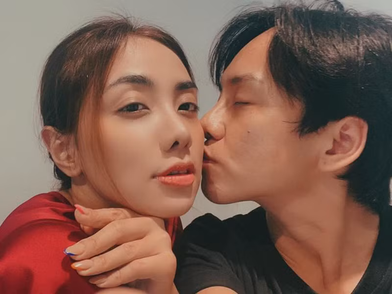 Loat anh than mat cua Miko Lan Trinh va nguoi yeu dong gioi