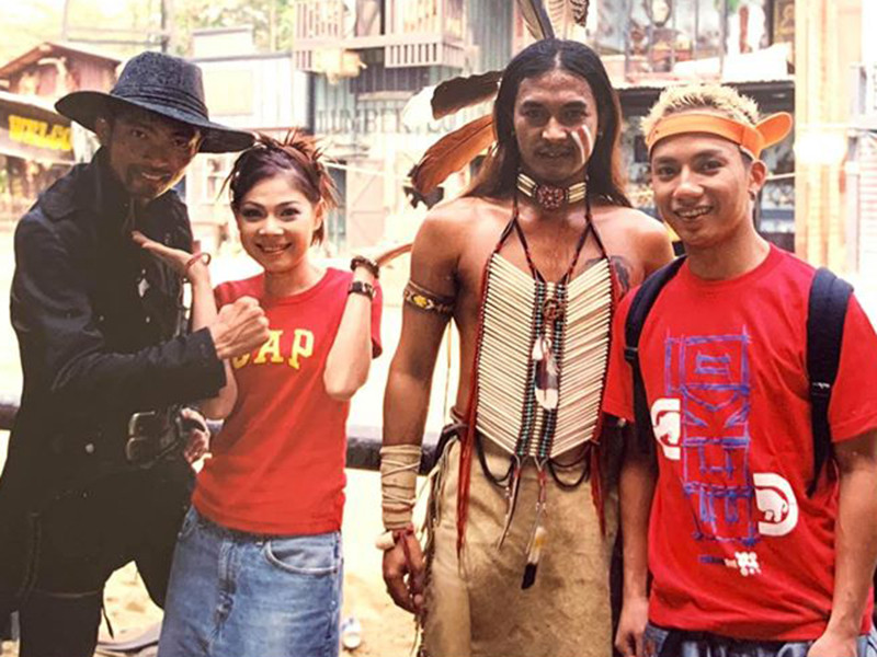 Thanh Thảo còn khoe hình ảnh thuở đôi mươi bên rapper Tiến Đạt.