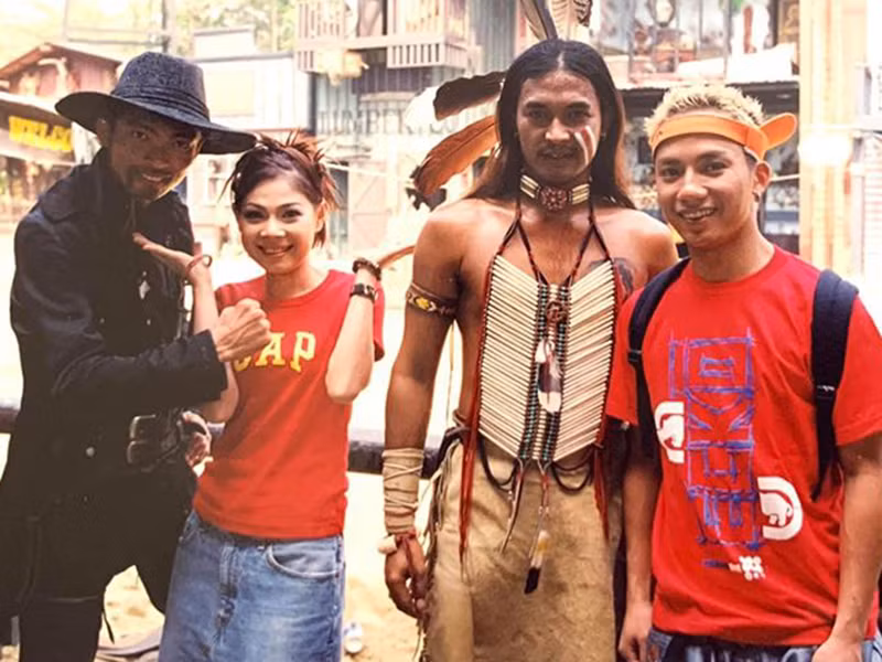 Thanh Thảo còn khoe hình ảnh thuở đôi mươi bên rapper Tiến Đạt.