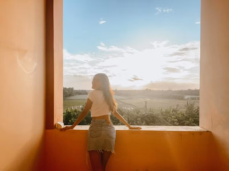 Sớm thôi, Minh Tú sẽ trở về nhà và chuẩn bị comeback với các hoạt động giải trí trong nước.