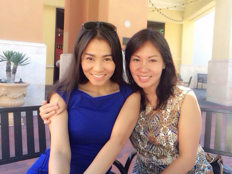 Mới đây, nữ ca sĩ Thu Minh gửi lời chúc mừng sinh nhật đến chị gái đồng thời kể lại câu chuyện đáng nhớ ngày còn nhỏ.