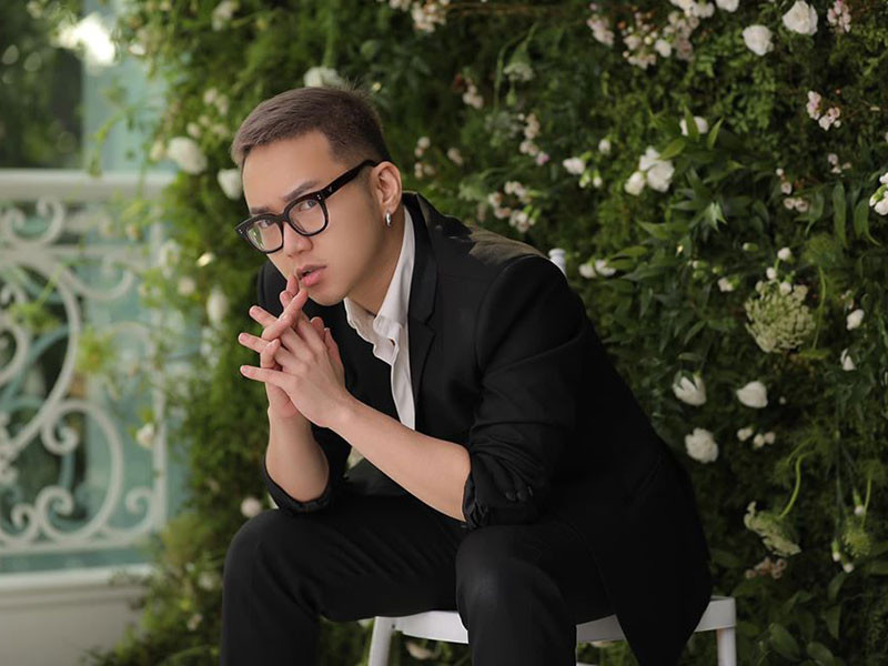 Hàng loạt sự kiện thời trang trong nước cũng phải tạm hoãn. NTK Chung Thanh Phong hoãn show thời trang ngày 1/8 sang giữa tháng.