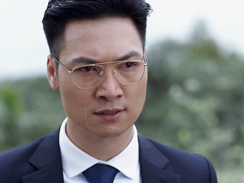 Cùng với Xuân Nghị, Mạnh Trường cũng có mặt trong top 5 đề cử. Nam diễn viên này hiện đóng vai phản diện trong “Tình yêu và tham vọng”.