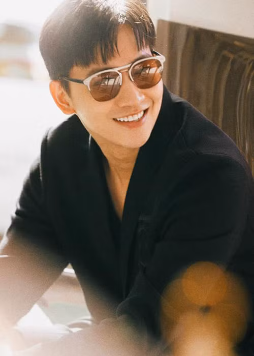 Đóng chung phim, Võ Cảnh được Thúy Diễm khen ngợi có sự đam mê, nhiệt tình.