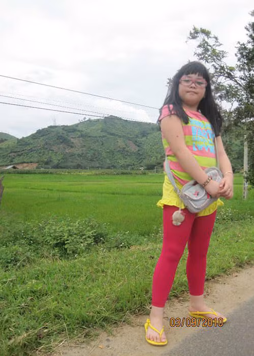 Tuy nhiên, khi Gia Bảo lớn, Hiền Thục ít đăng ảnh con. Nữ ca sĩ cho biết, con gái không thích bị chú ý và không muốn nổi tiếng.