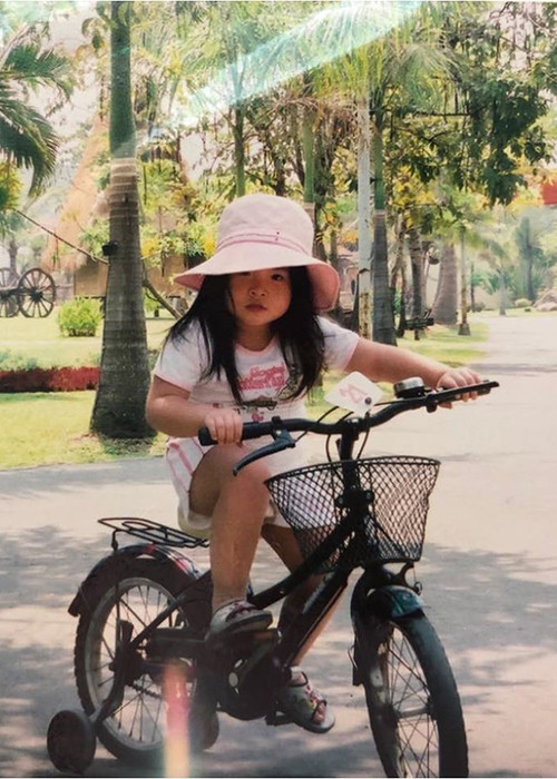 Hiền Thục gần đây tâm sự, con gái không yểu điệu, không màu mè, nhưng rất ấm áp.