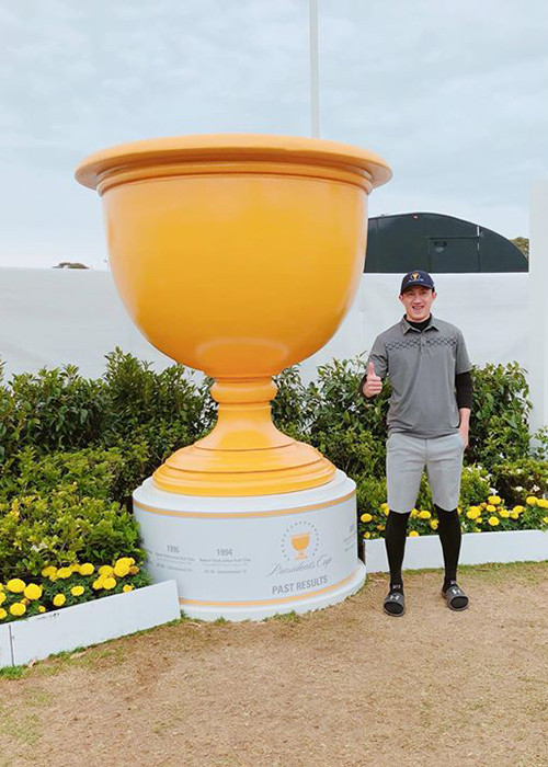 Bạn trai cũ của Hương Giang dành nhiều thời gian cho các hoạt động thể thao, đi du lịch, gặp gỡ bạn bè.