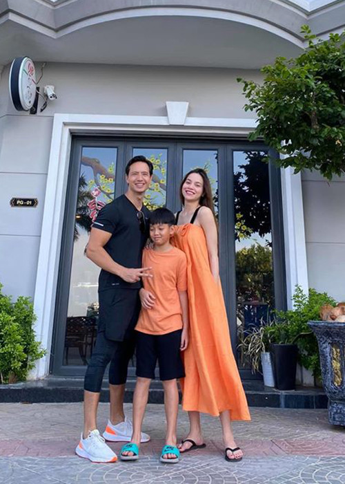 Hà Hồ dành nhiều thời gian cho gia đình trong thời gian bầu bí.