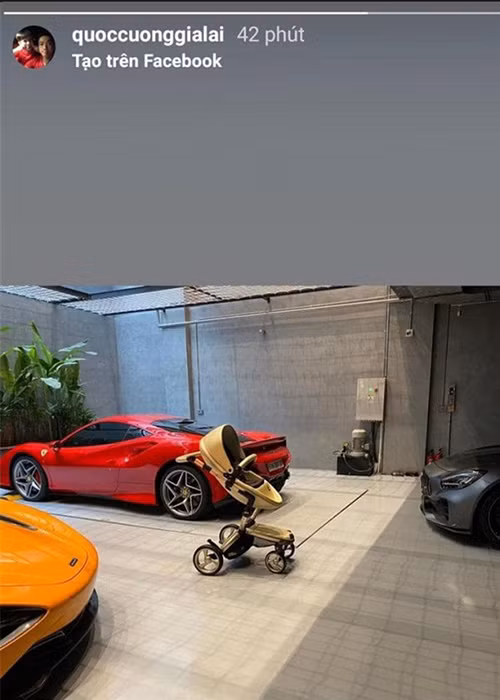 Thời điểm Đàm Thu Trang công khai mang thai, Cường Đô La khoe ngay chiếc xe nôi mới cho con gái. Không những vậy, để chăm sóc vợ con tốt hơn, anh còn nói lời tạm biệt với hội đua siêu xe dù đam mê này đã kéo dài 10 năm.