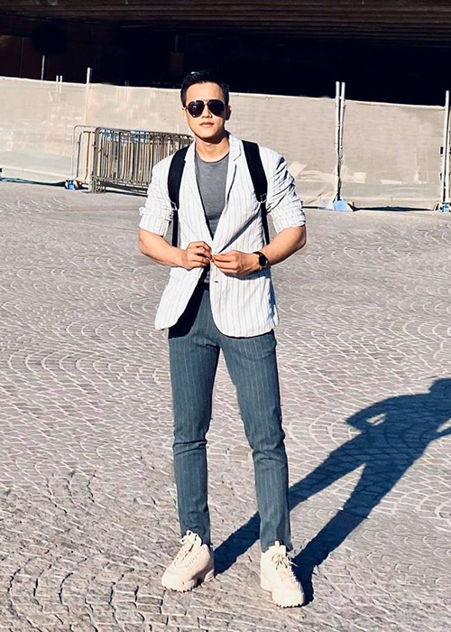 Khi Mỹ Tâm tung MV "Anh đợi em được không", Tài Phến nhanh chóng chia sẻ sản phẩm âm nhạc này.