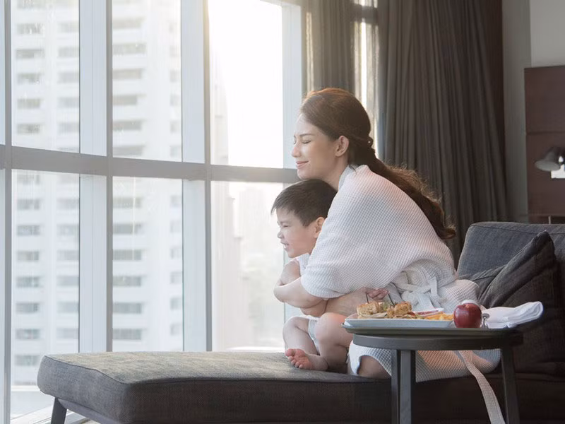 Tháng 4/2020, Quỳnh Chi cho biết, cô vừa ký giấy đồng ý cho chồng cũ nuôi con trai tại Mỹ đợt cuối năm ngoái.