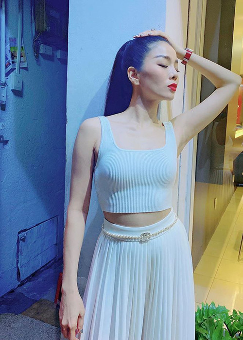 Trong loạt ảnh được Lệ Quyên chia sẻ gần đây, Đức Huy cũng vắng mặt.