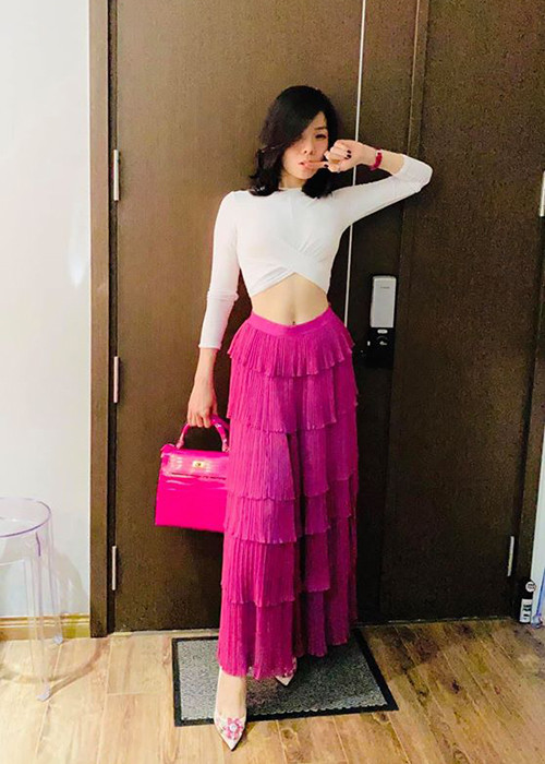 Lệ Quyên không lên tiếng về tình trạng hôn nhân hiện tại.