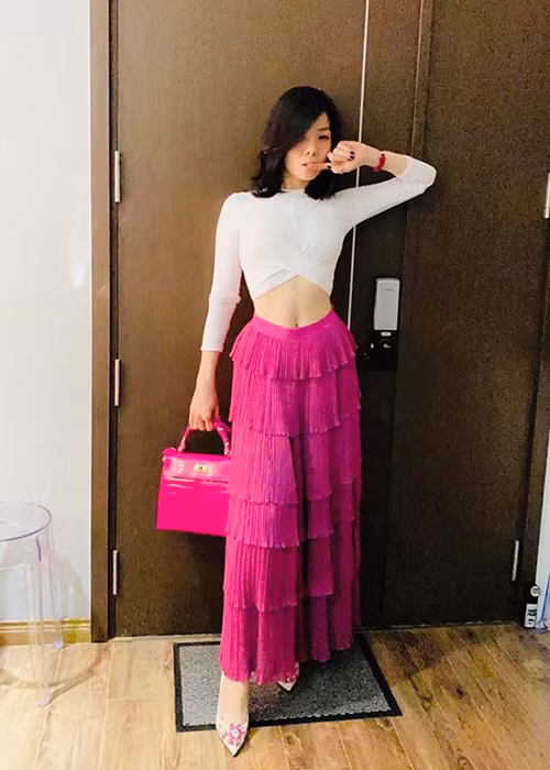 Lệ Quyên không lên tiếng về tình trạng hôn nhân hiện tại.